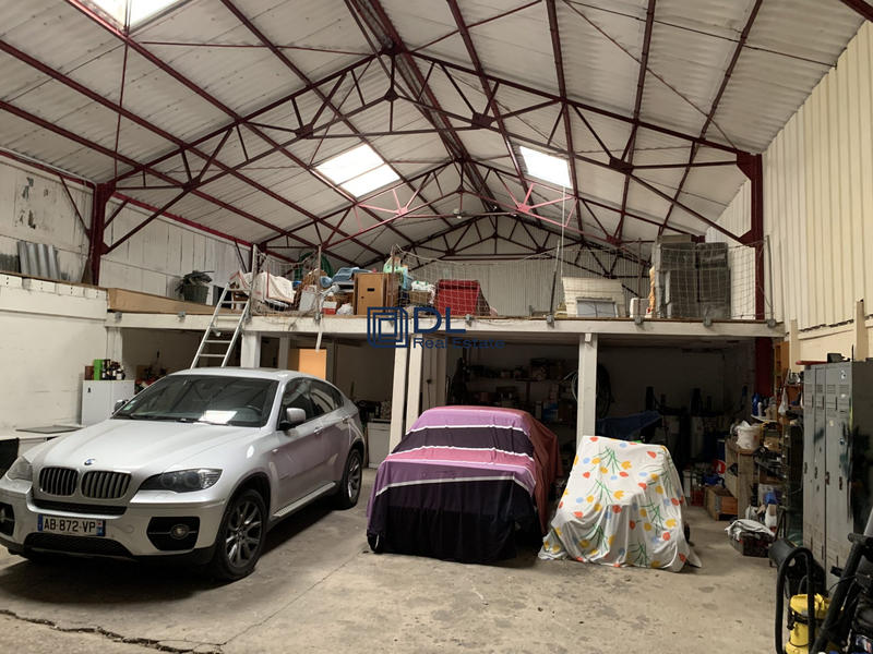 Entrepôt - 450 m²
