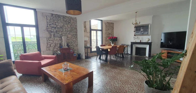 Maison traditionnelle - 176 m² - 4 pièces