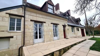 Maison - 225 m² - 8 pièces