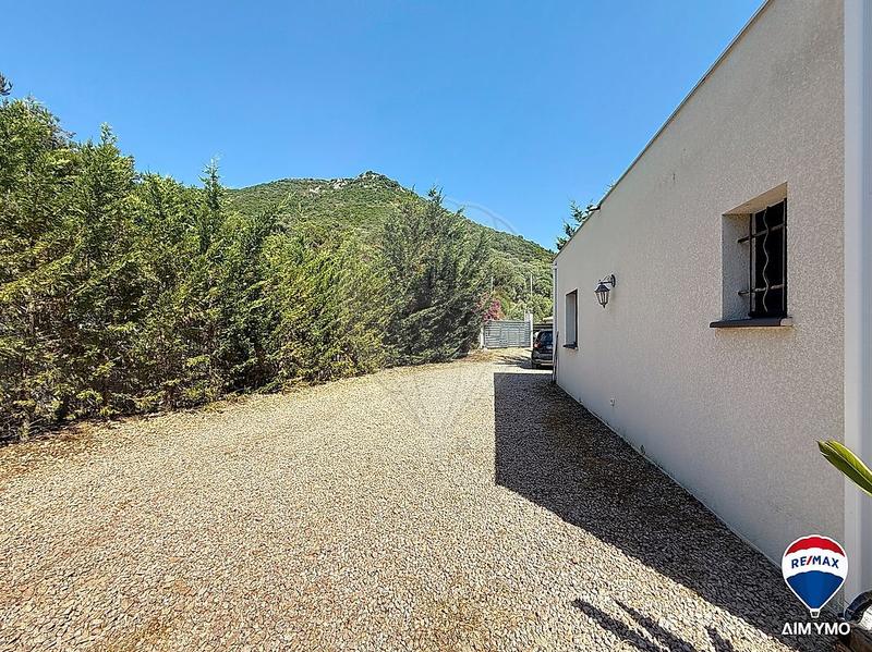 Villa - 196 m² - 6 pièces