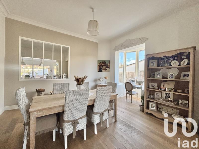 Maison - 212 m² - 5 pièces