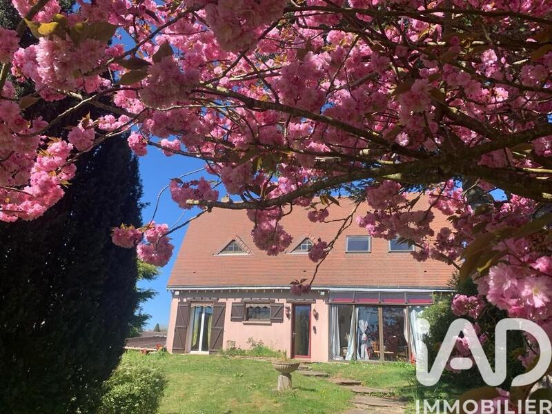 Maison - 170 m² - 6 pièces