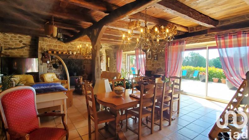 Maison - 148 m² - 7 pièces