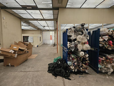 Local d'activités - 1 600 m²