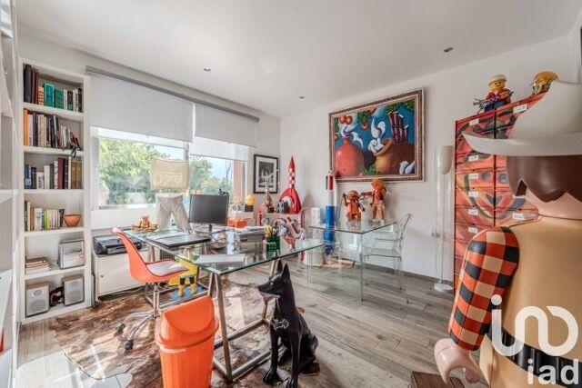 Maison de maîtres - 330 m² - 4 pièces