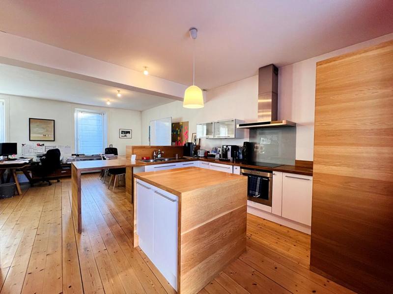 Maison - 175 m² - 8 pièces