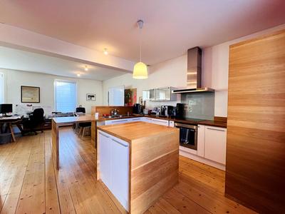 Maison - 175 m² - 8 pièces