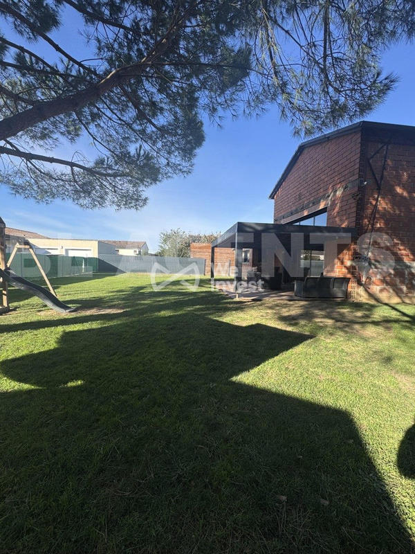 Maison - 137 m² - 5 pièces