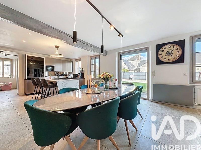 Maison - 182 m² - 7 pièces