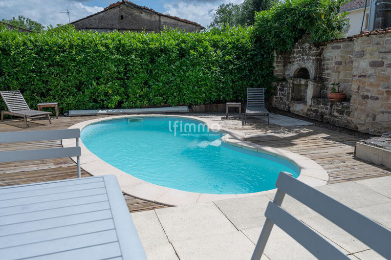 Ferme - 180 m² - 8 pièces