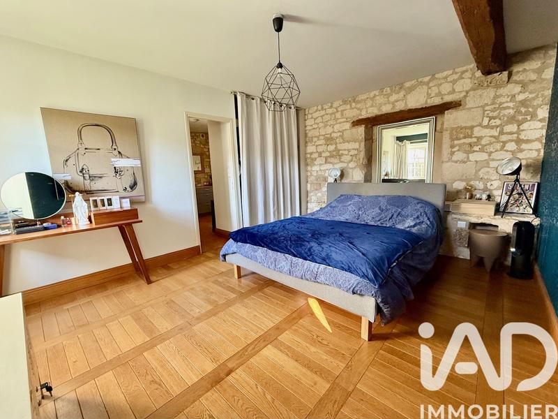 Maison - 300 m² - 7 pièces