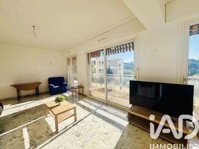 Appartement - 100 m² - 5 pièces