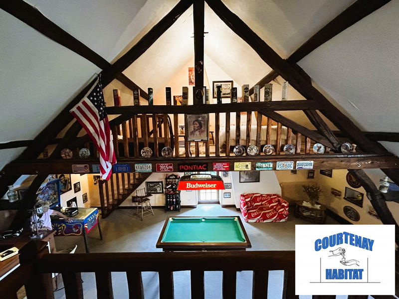 Maison traditionnelle - 280 m² - 7 pièces