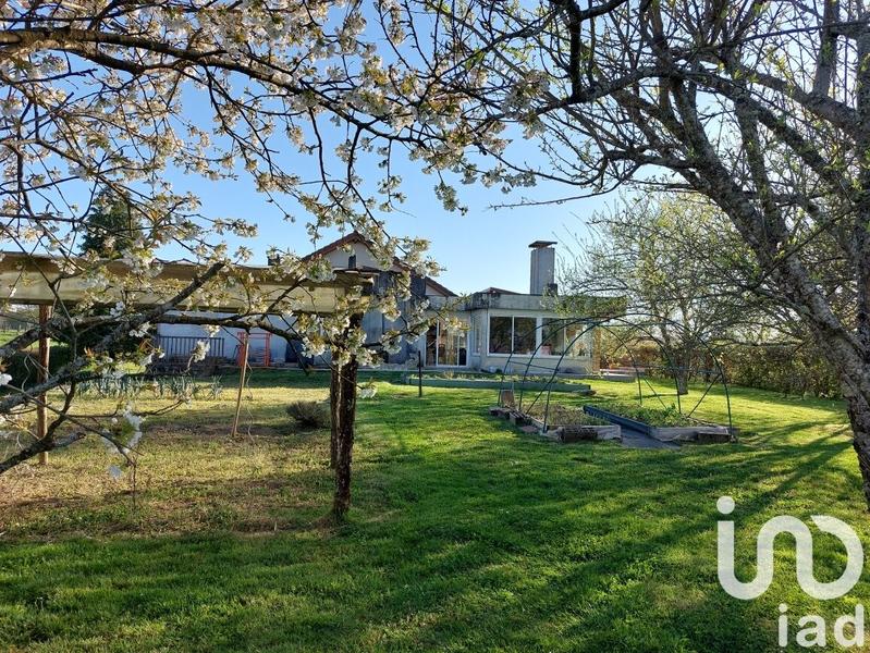 Maison de village - 271 m² - 9 pièces