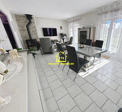 Maison - 100 m² - 4 pièces