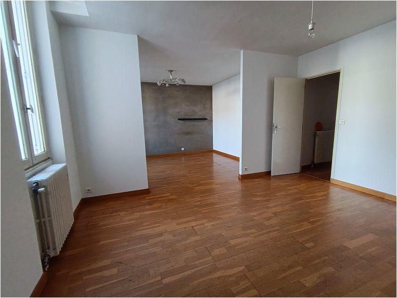 Appartement - 80 m² - 3 pièces