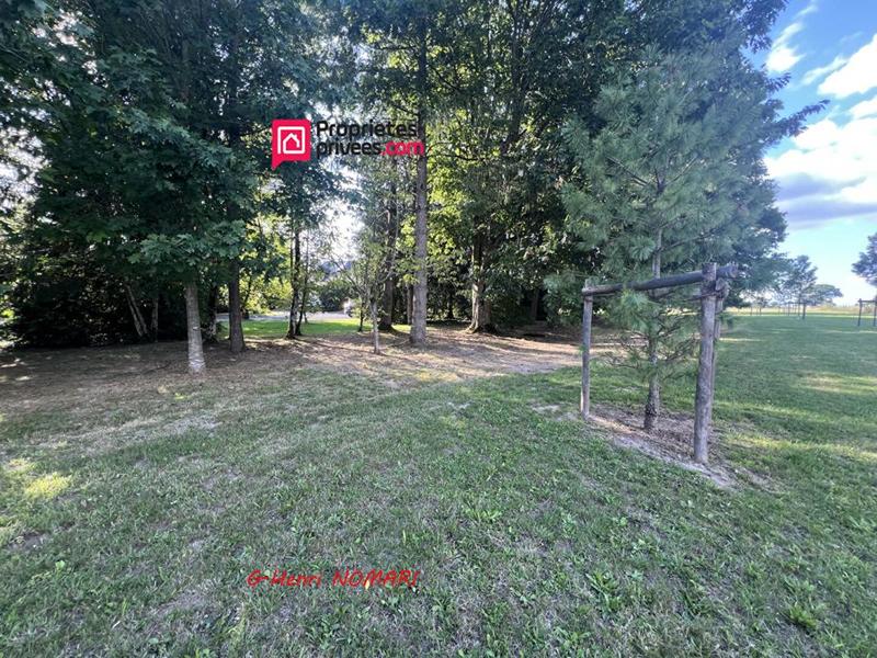 Maison - 280 m² - 10 pièces