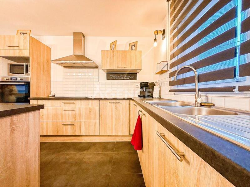 Maison - 120 m² - 5 pièces