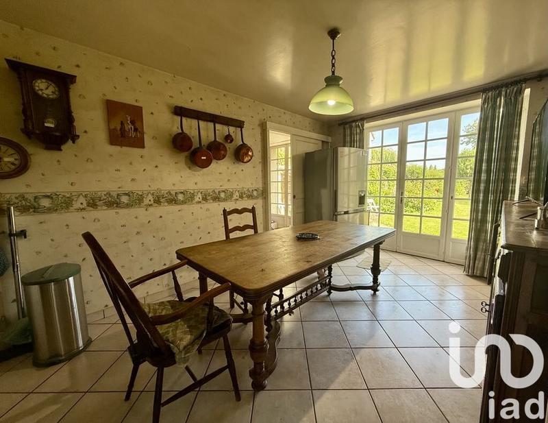 Maison - 230 m² - 10 pièces