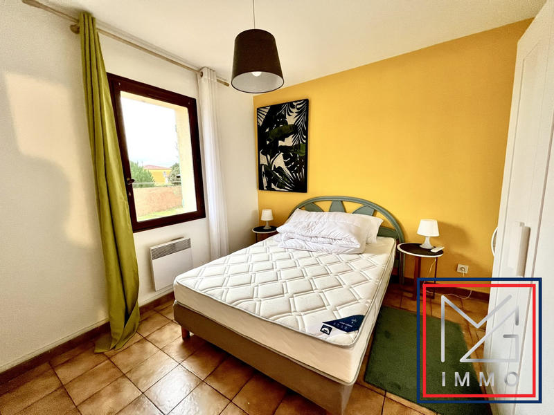 Maison - 239 m² - 8 pièces