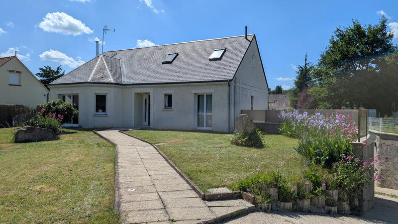 Maison - 140 m² - 5 pièces