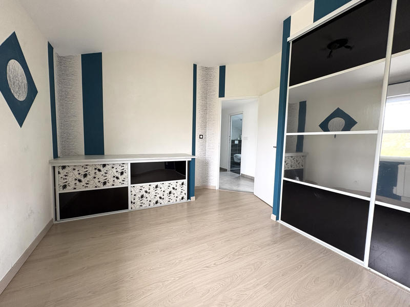 Maison - 95 m² - 4 pièces