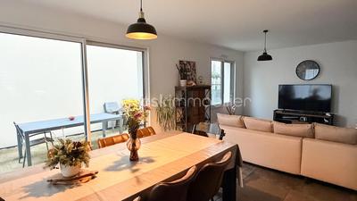 Maison - 96 m² - 5 pièces