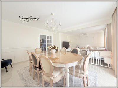 Maison - 179 m² - 7 pièces