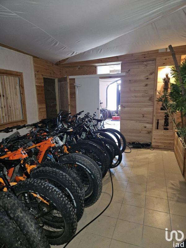 Local commercial - 171 m²