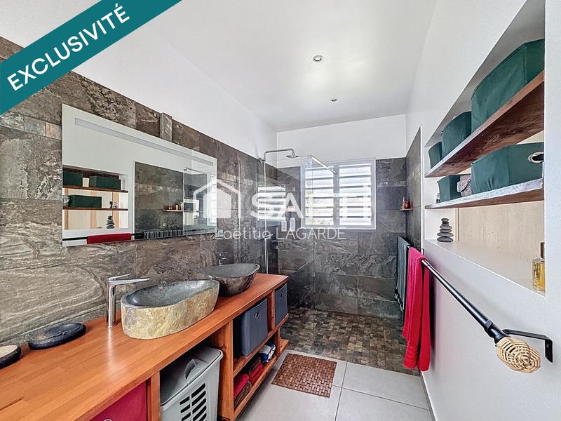 Maison - 140 m² - 5 pièces