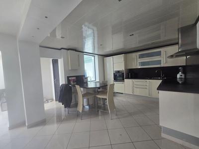 Maison - 114 m² - 4 pièces