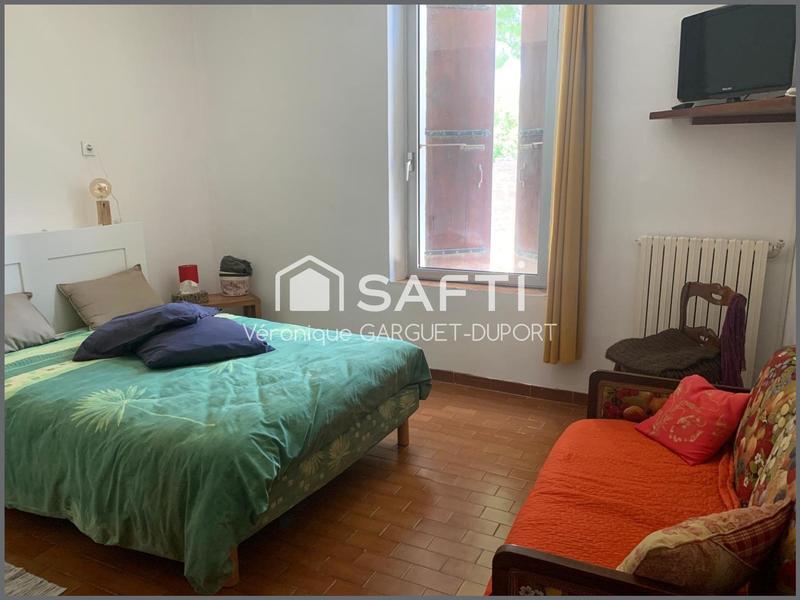 Maison - 202 m² - 5 pièces