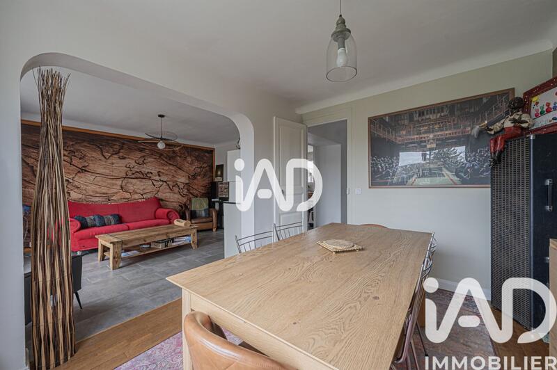 Maison - 99 m² - 5 pièces