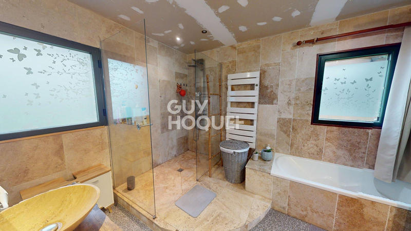 Maison - 160 m² - 5 pièces