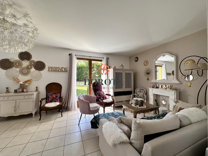 Maison traditionnelle - 117 m² - 5 pièces