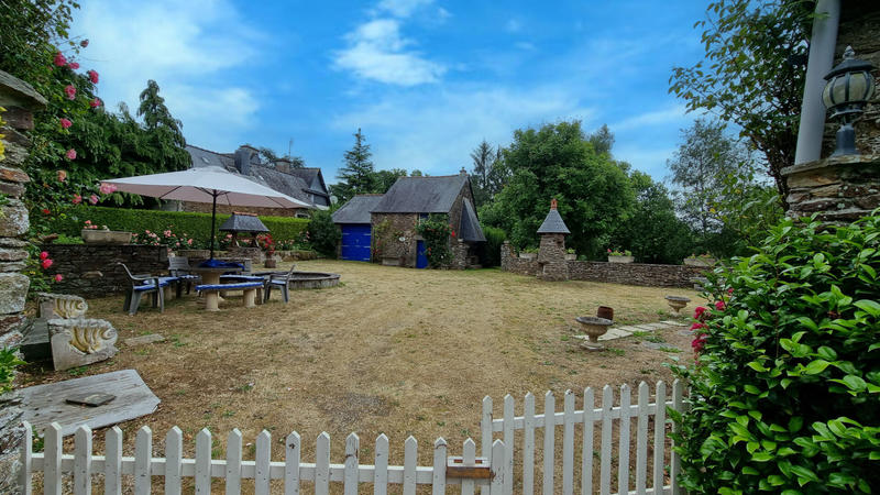 Maison - 156 m² - 9 pièces