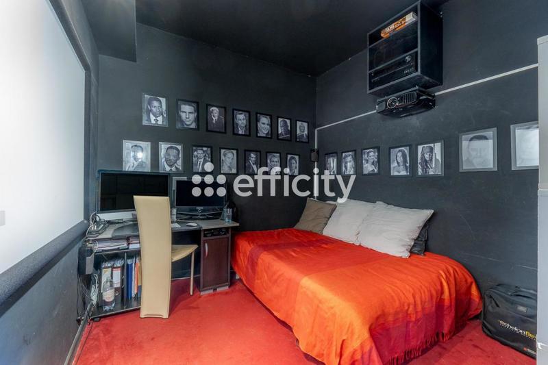 Appartement - 125 m² - 5 pièces