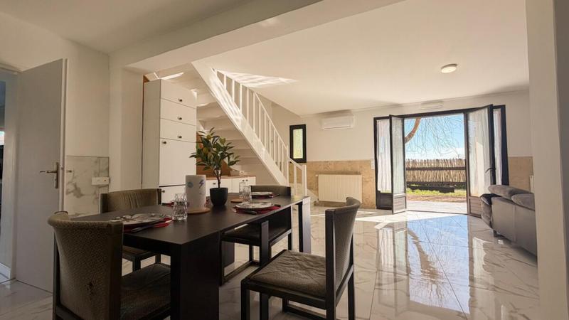 Maison - 193 m² - 9 pièces