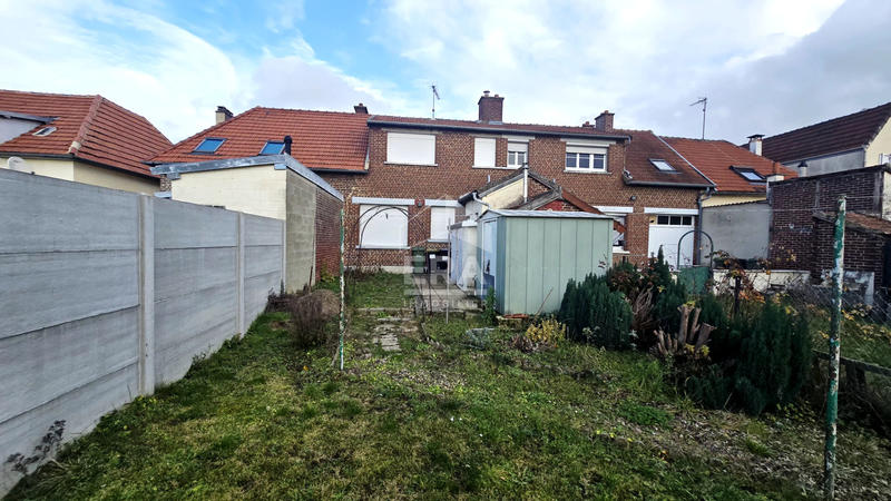 Maison - 80 m² - 4 pièces