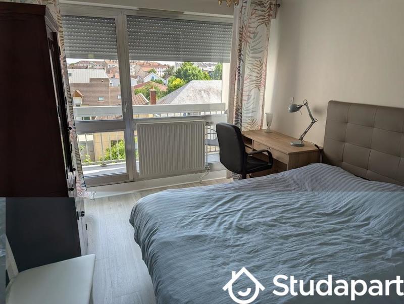 Chambre - 13 m² - 1 pièce