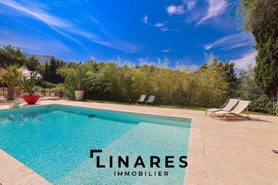 Villa - 320 m² - 5 pièces