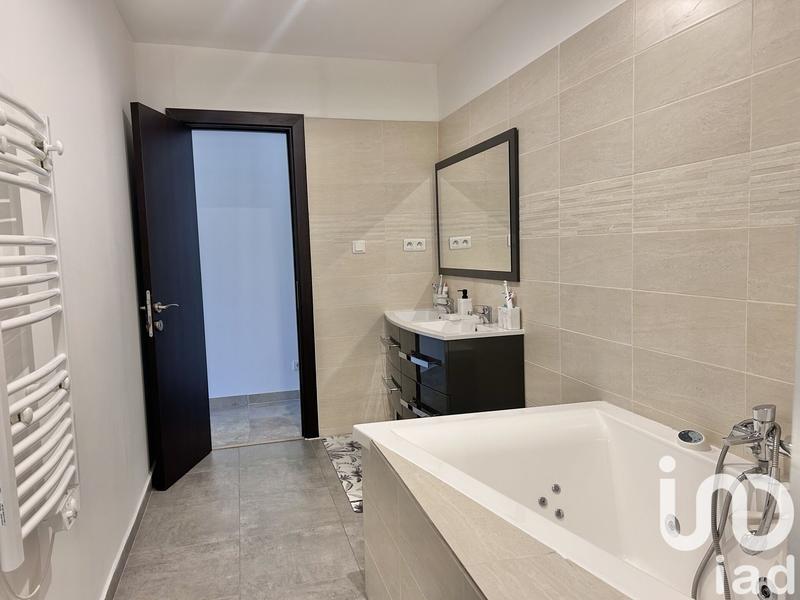 Appartement - 155 m² - 5 pièces