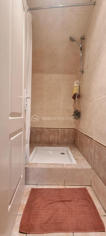 Maison traditionnelle - 137 m² - 5 pièces