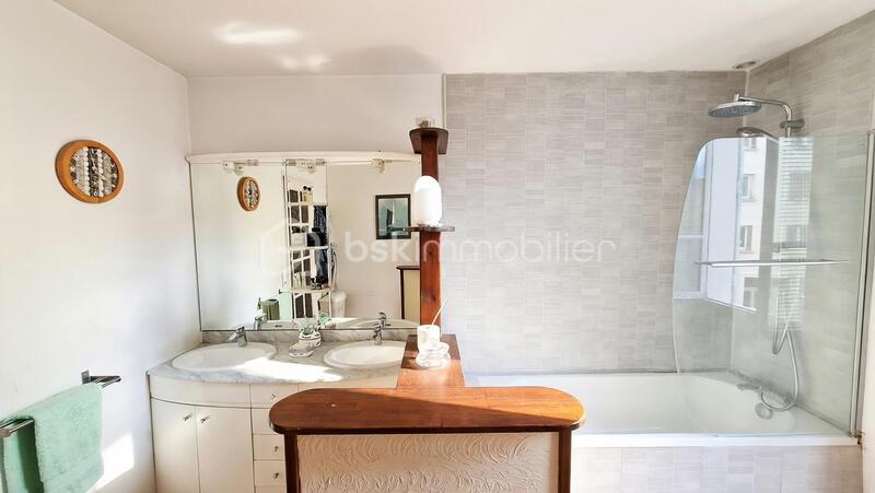 Appartement - 141 m² - 5 pièces