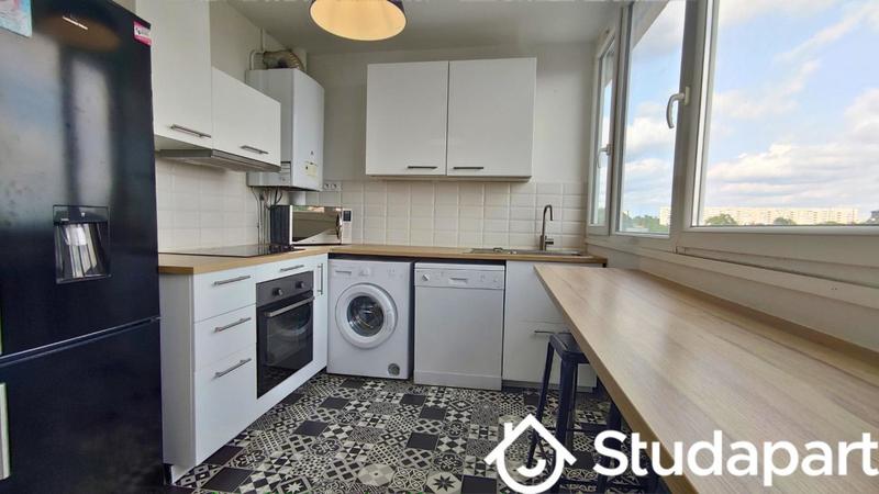 Chambre - 12 m² - 1 pièce