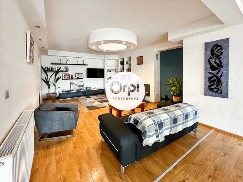 Appartement - 159 m² - 4 pièces