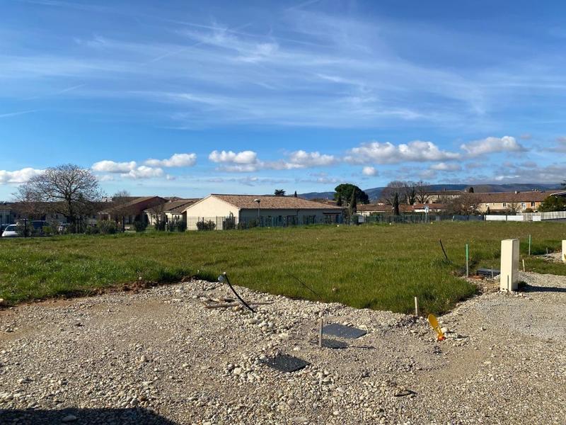 Terrain constructible - 235 m²