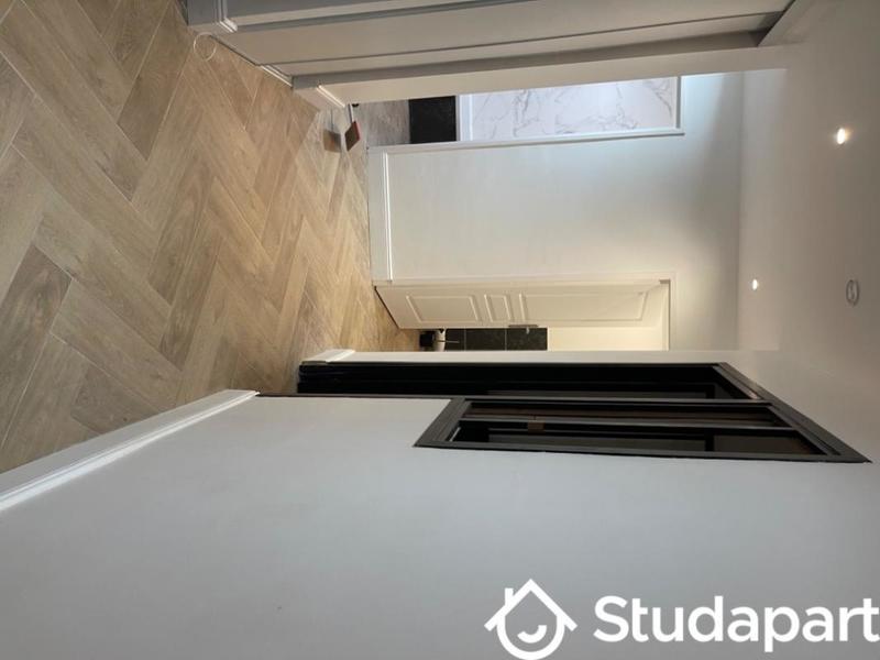 Chambre - 12 m² - 1 pièce