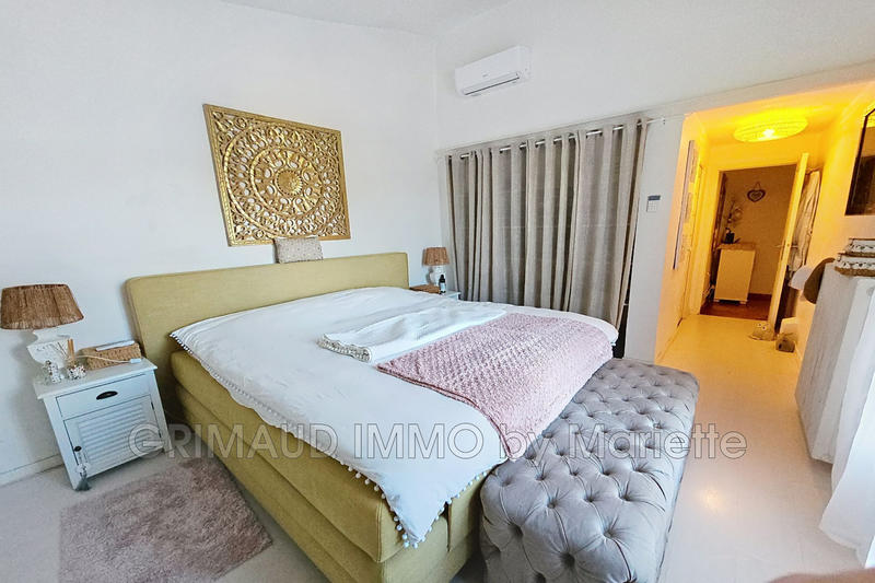 Maison chambre d'hôtes - 300 m² - 10 pièces