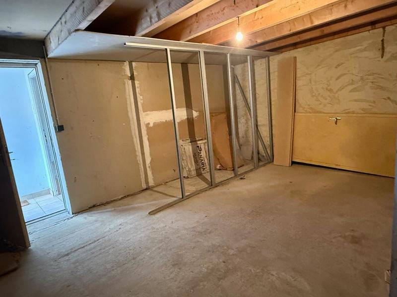 Maison - 223 m² - 10 pièces